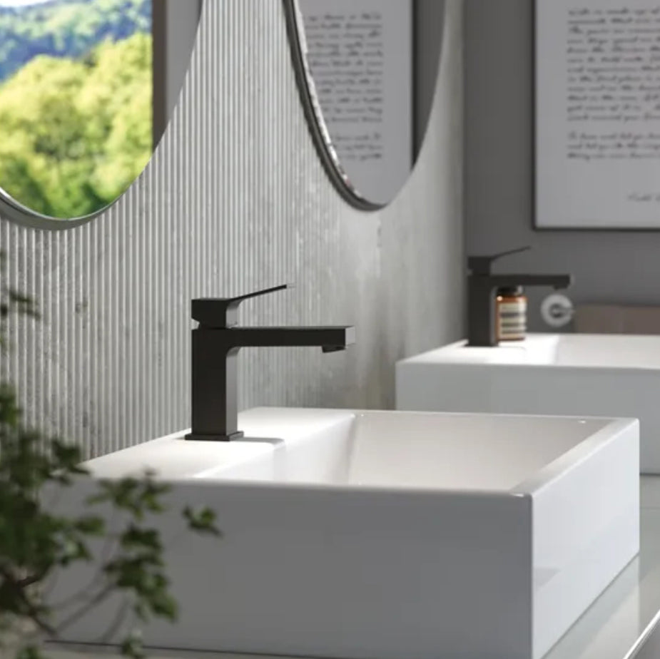 <strong>Elegant Design</strong>