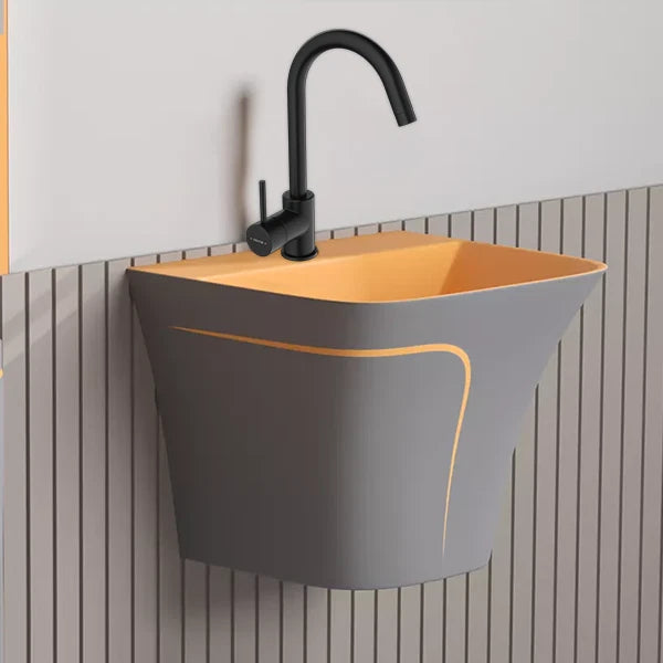 Methven Minimalist Curved Sink Mixer Tap - Matte Black