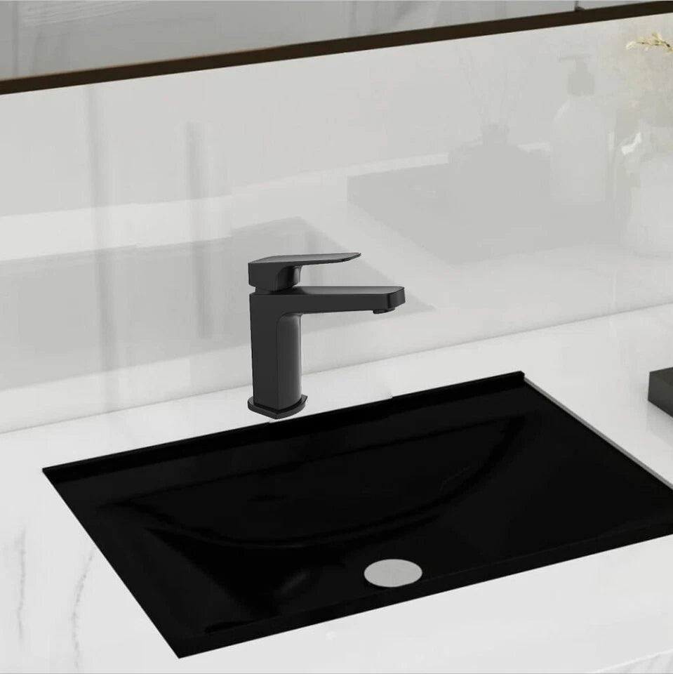 Waipori Basin Mixer - Matte Black